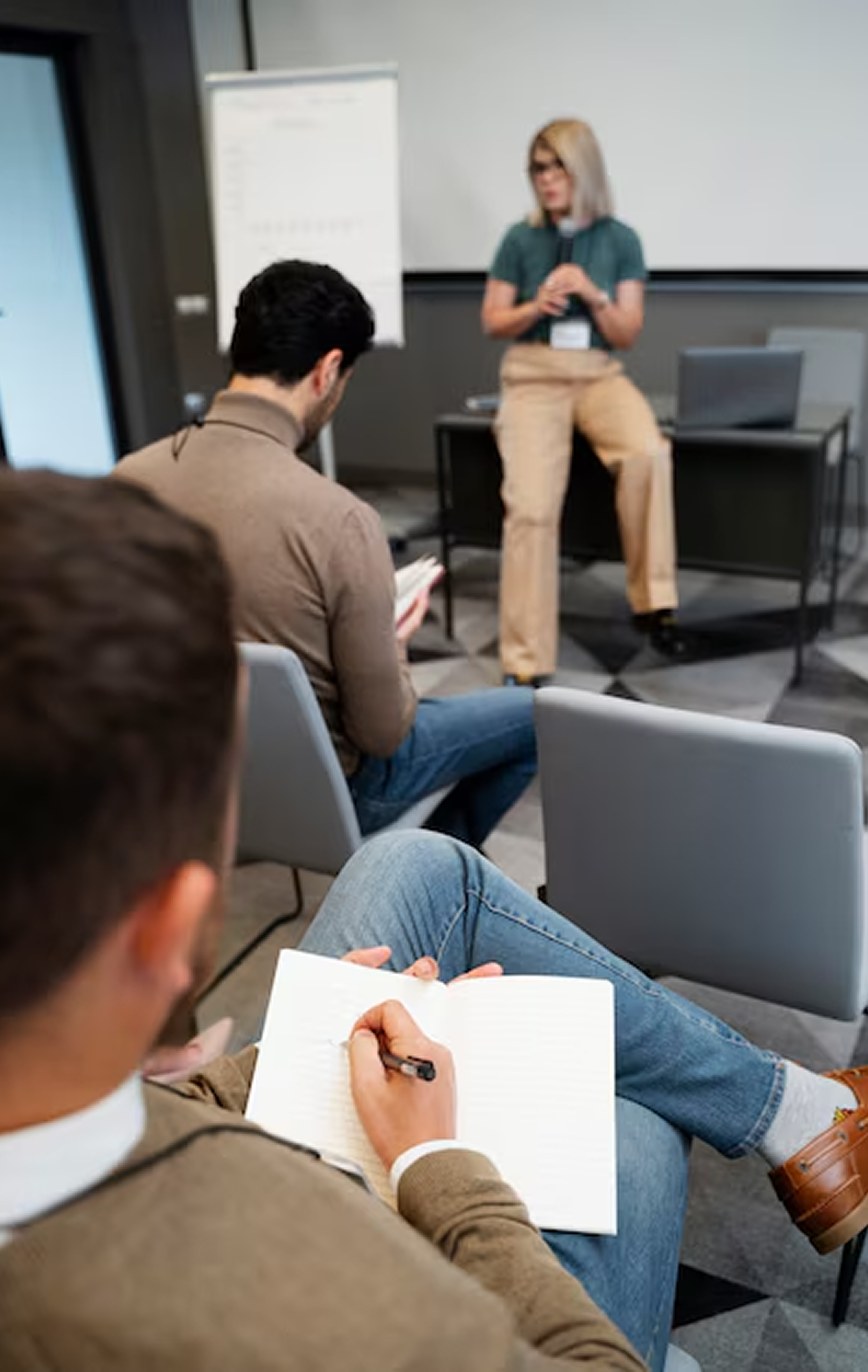 FORMACION Y CAPACITACION